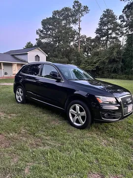 2011 Audi Q5 2.0T Quattro Premium