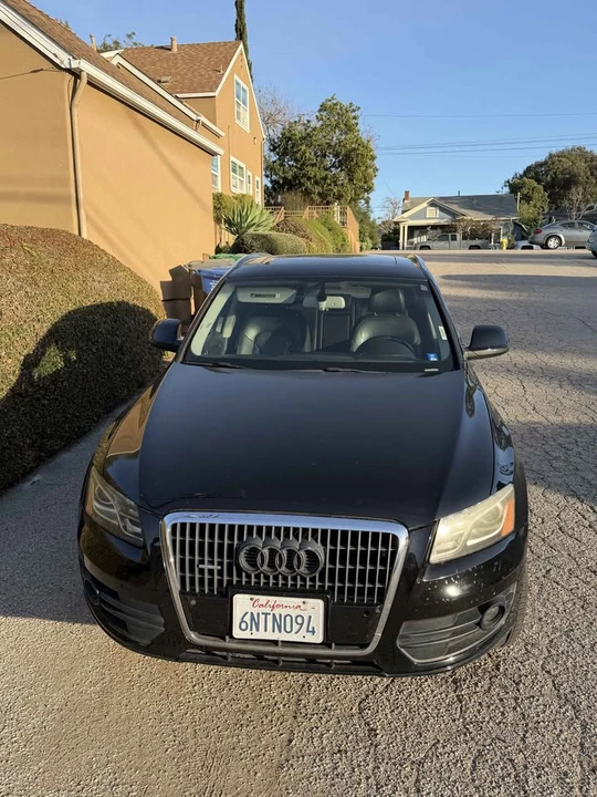 2011 Audi 8R Q5 - Image 2 of 10