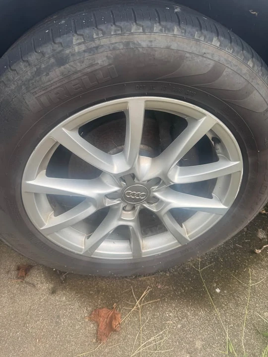 2011 Audi 8R Q5 - Image 10 of 11