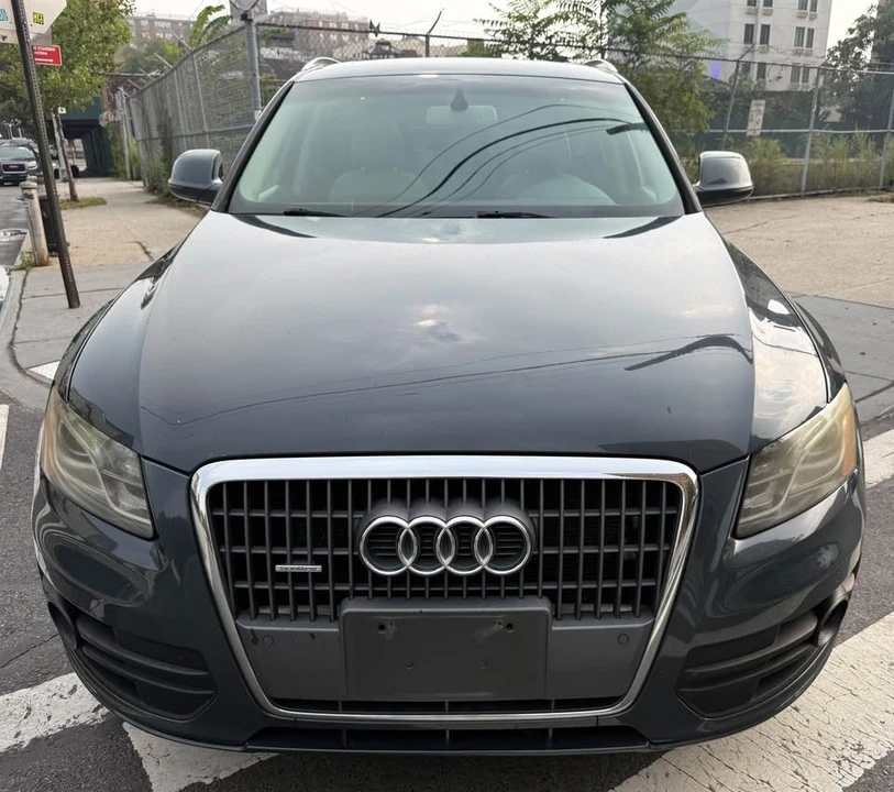 2011 Audi 8R Q5 - Image 2 of 11