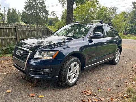 2011 Audi Q5 2.0T Quattro Premium