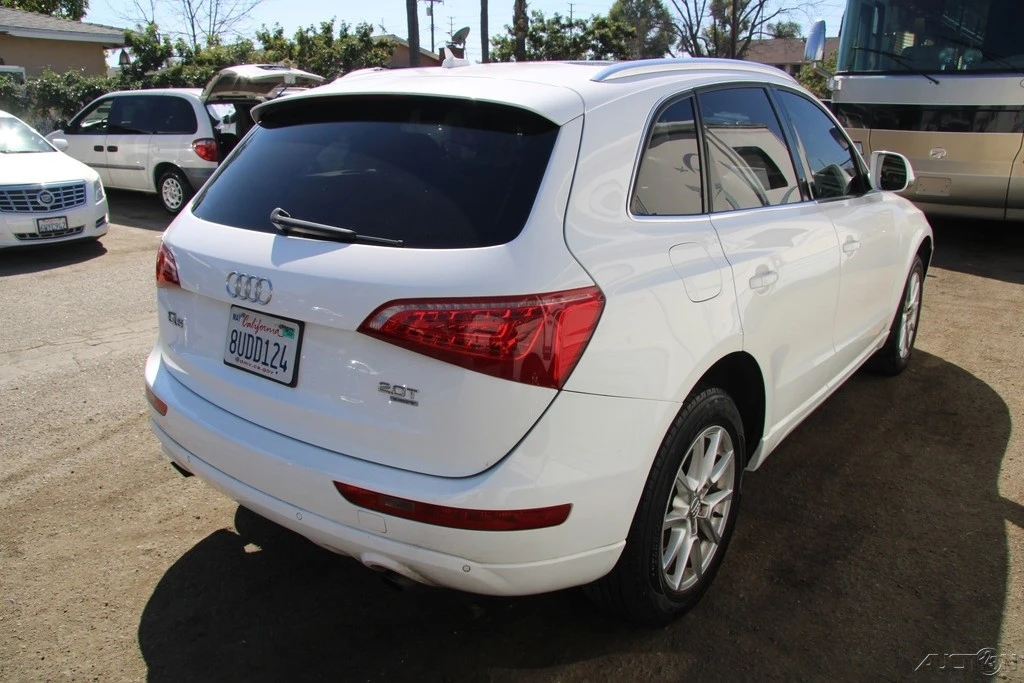 2011 Audi 8R Q5 - Image 3 of 21
