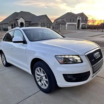 2011 Audi Q5 2.0T Premium Plus