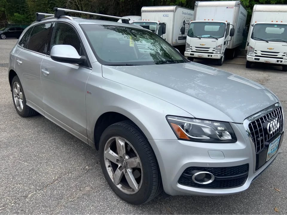 2011 Audi 8R Q5 - Image 2 of 10