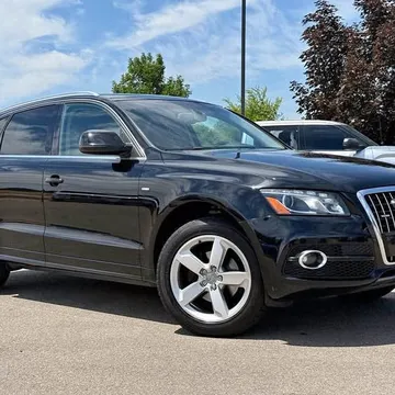 2011 Audi Q5 3.2 Quattro Premium Plus Sport Utility 4D
