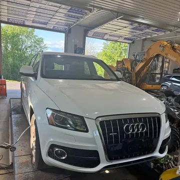 2011 Audi Q5 3.2 Quattro Premium Plus