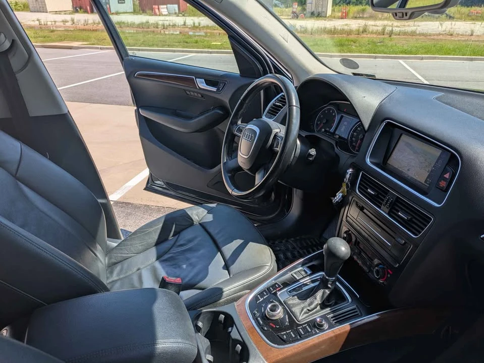 2011 Audi 8R Q5 - Image 13 of 19