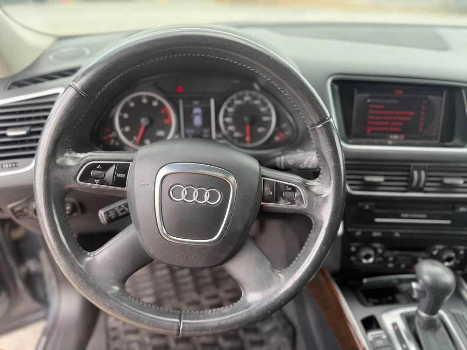 2011 Audi 8R Q5 - Image 11 of 17