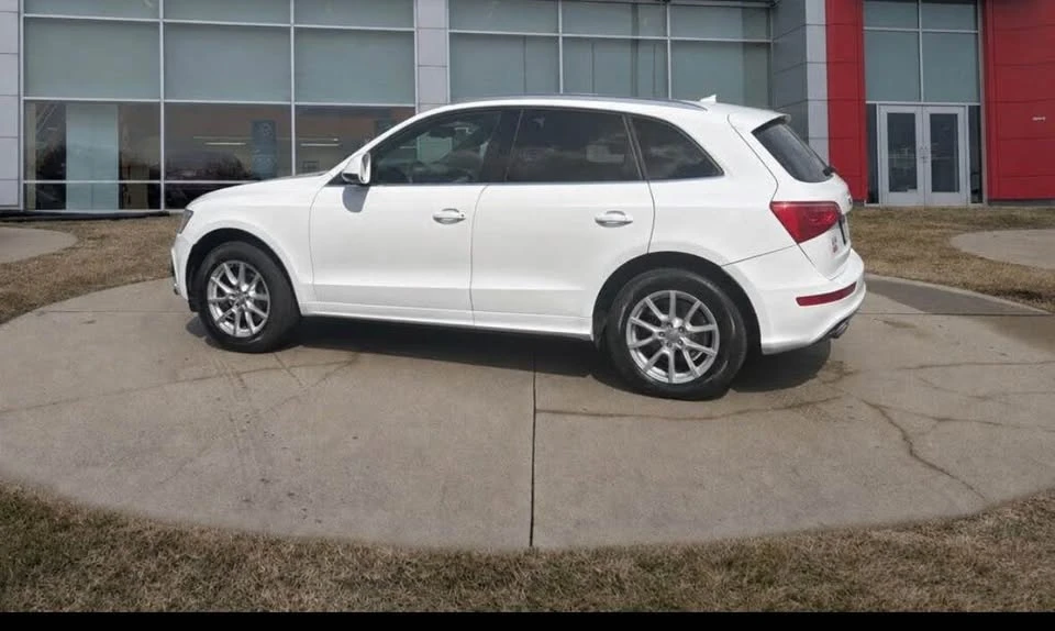 2011 Audi 8R Q5 - Image 8 of 11