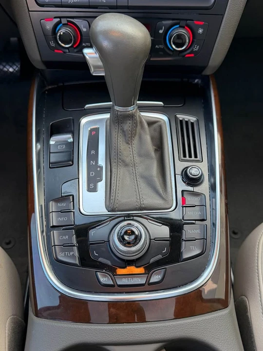 2011 Audi 8R Q5 - Image 18 of 20