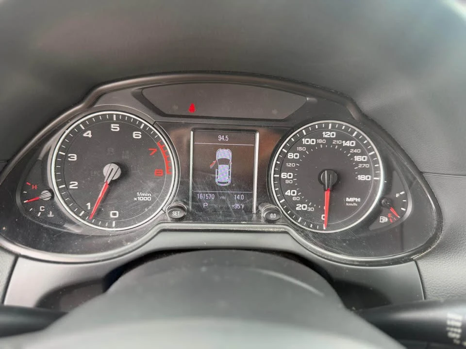 2011 Audi 8R Q5 - Image 12 of 17