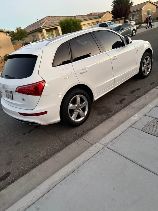 2011 Audi 8R Q5 - Image 2 of 5