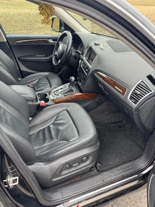 2011 Audi 8R Q5 - Image 11 of 12