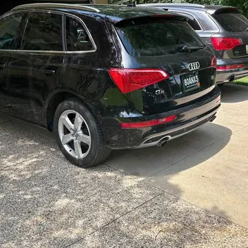 2011 Audi Q5 3.2 Quattro Premium Sport Utility 4D