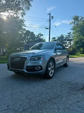 2011 Audi Q5 3.2 Quattro Premium Sport Utility 4D