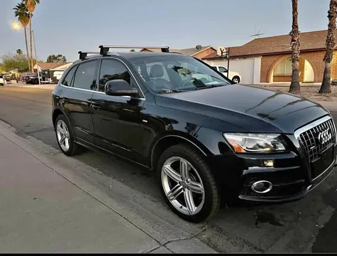 2011 Audi Q5 3.2 Quattro Premium Sport Utility 4D