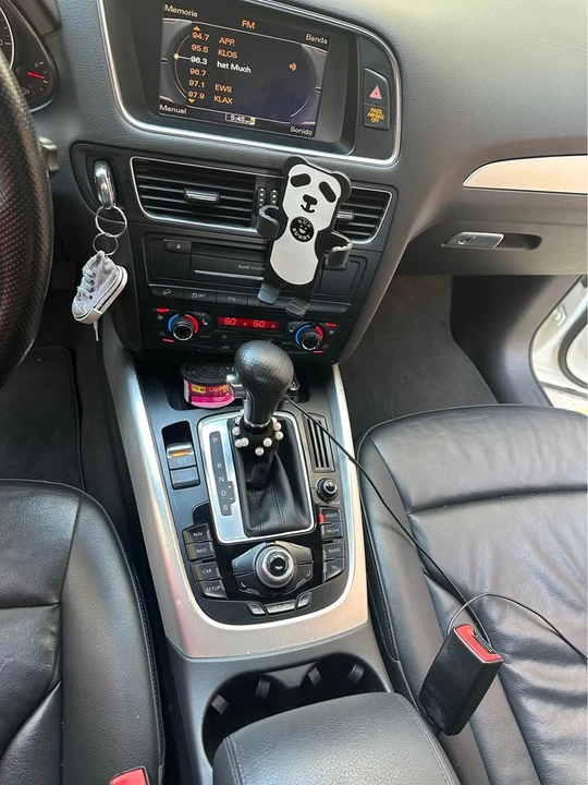 2011 Audi 8R Q5 - Image 3 of 10