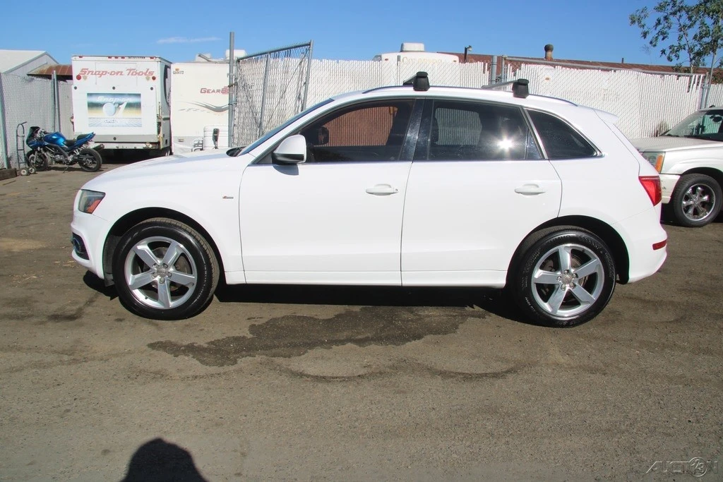 2011 Audi 8R Q5 - Image 3 of 21