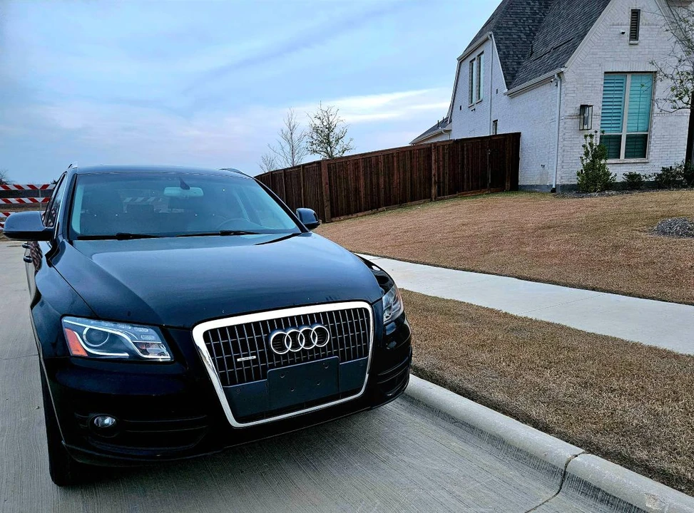 2011 Audi 8R Q5 - Image 2 of 11