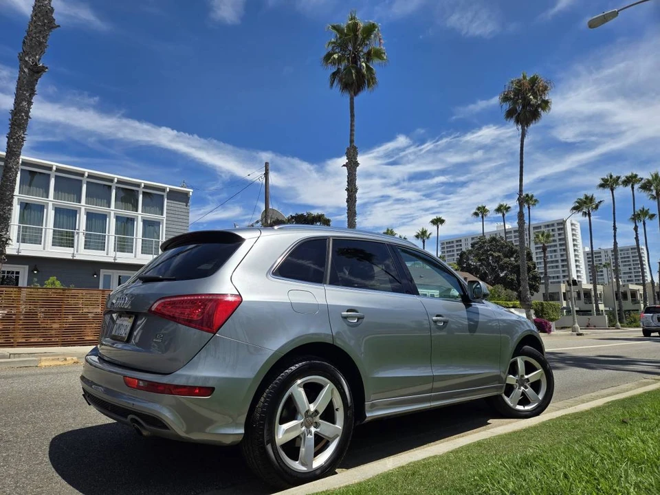 2011 Audi 8R Q5 - Image 2 of 20