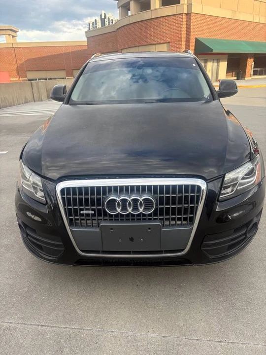 2011 Audi 8R Q5 - Image 2 of 9