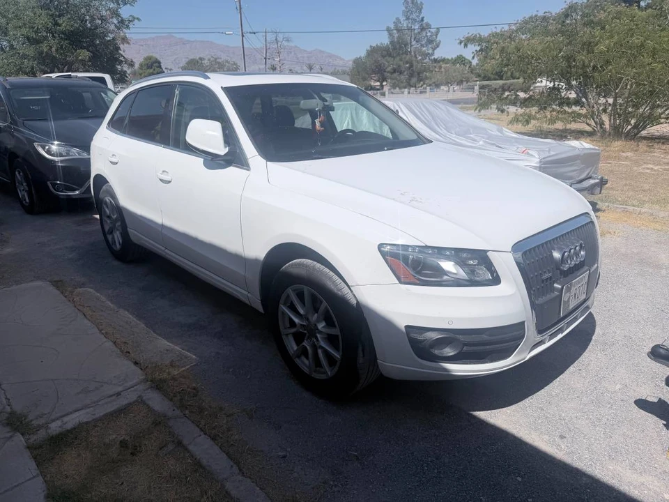 2011 Audi 8R Q5 - Image 2 of 5