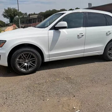 2011 Audi Q5 Supreme Edition