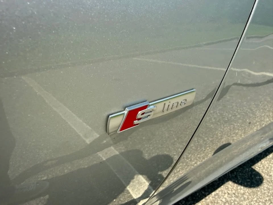 2011 Audi 8R Q5 - Image 9 of 20