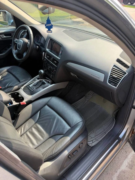 2011 Audi 8R Q5 - Image 10 of 12