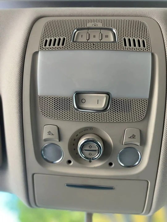 2011 Audi 8R Q5 - Image 16 of 20