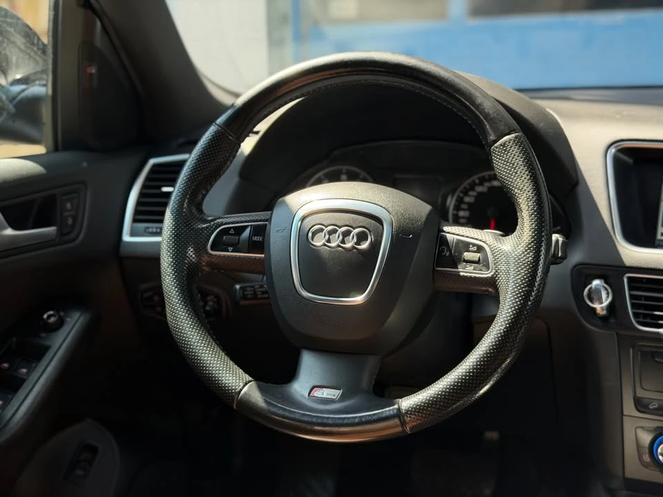 2011 Audi 8R Q5 - Image 14 of 18