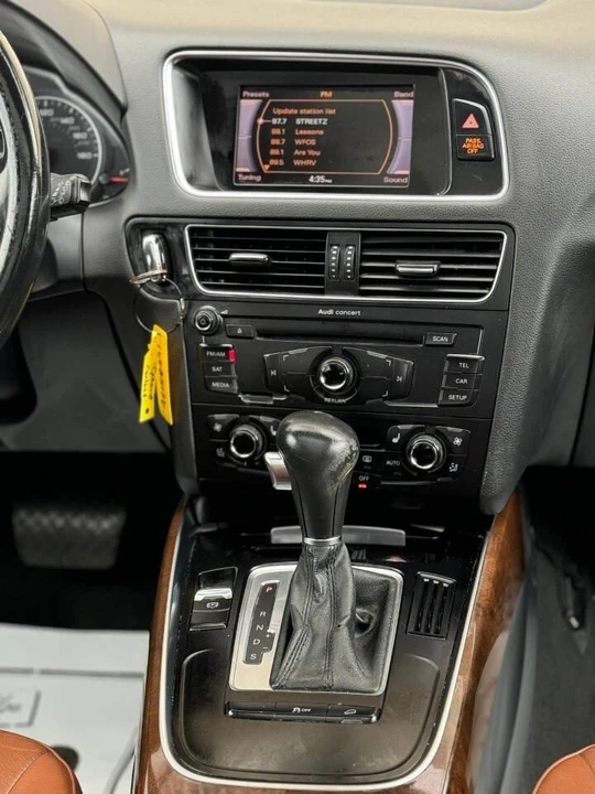 2011 Audi 8R Q5 - Image 9 of 20