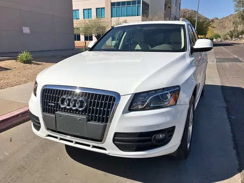 2011 Audi Q5 quattro 4dr 2.0T Premium Plus