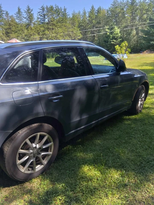 2011 Audi 8R Q5 - Image 2 of 4