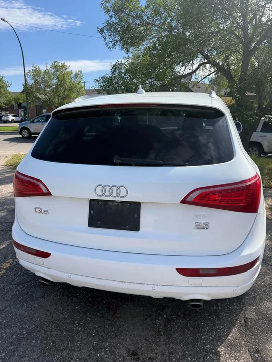 2011 Audi 8R Q5 - Image 4 of 10