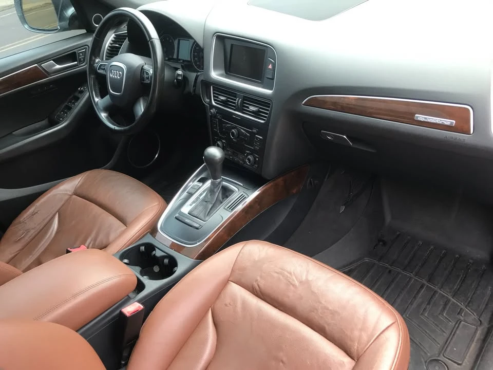 2011 Audi 8R Q5 - Image 8 of 17