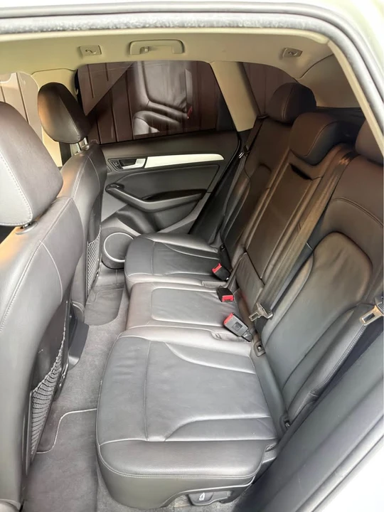 2011 Audi 8R Q5 - Image 6 of 10