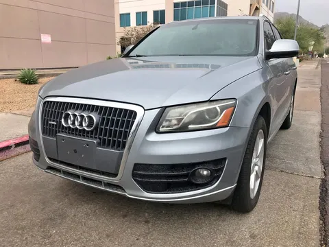 2011 Audi Q5 quattro 2.0T Premium Plus