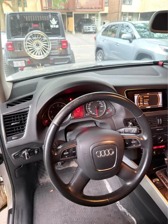 2011 Audi 8R Q5 - Image 9 of 10