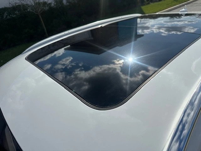 2011 Audi 8R Q5 - Image 7 of 17