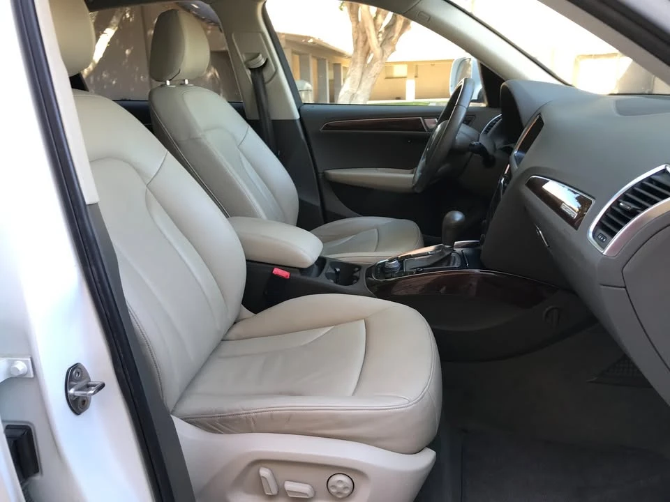 2011 Audi 8R Q5 - Image 10 of 20