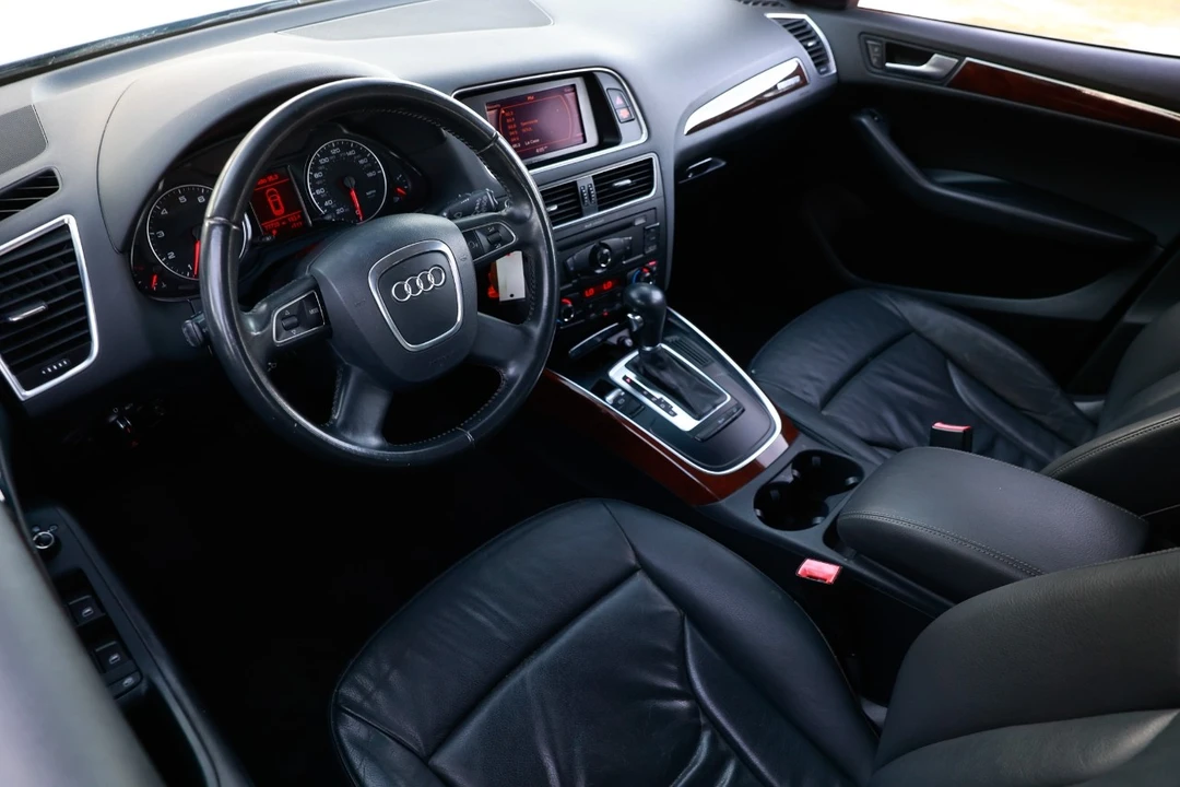 2011 Audi 8R Q5 - Image 4 of 21