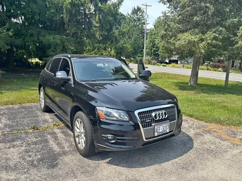2011 Audi Q5 Premium 2.0T