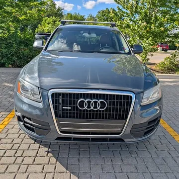 2011 Audi Q5 Premium 3.2L V6
