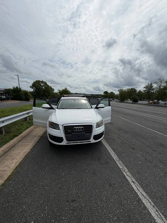 2011 Audi 8R Q5 - Image 8 of 8