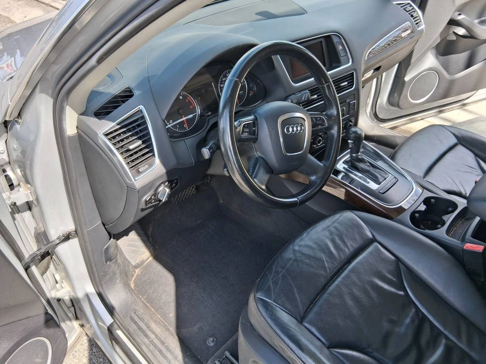 2011 Audi 8R Q5 - Image 10 of 22