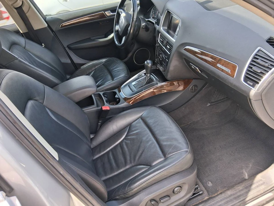 2011 Audi 8R Q5 - Image 8 of 22