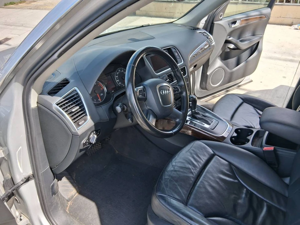 2011 Audi 8R Q5 - Image 14 of 22