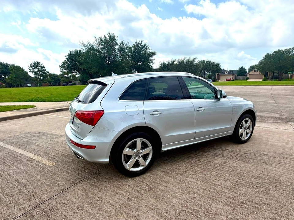 2011 Audi 8R Q5 - Image 7 of 20