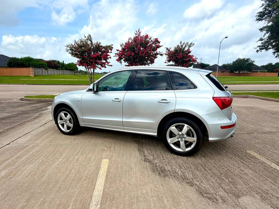 2011 Audi 8R Q5 - Image 6 of 20